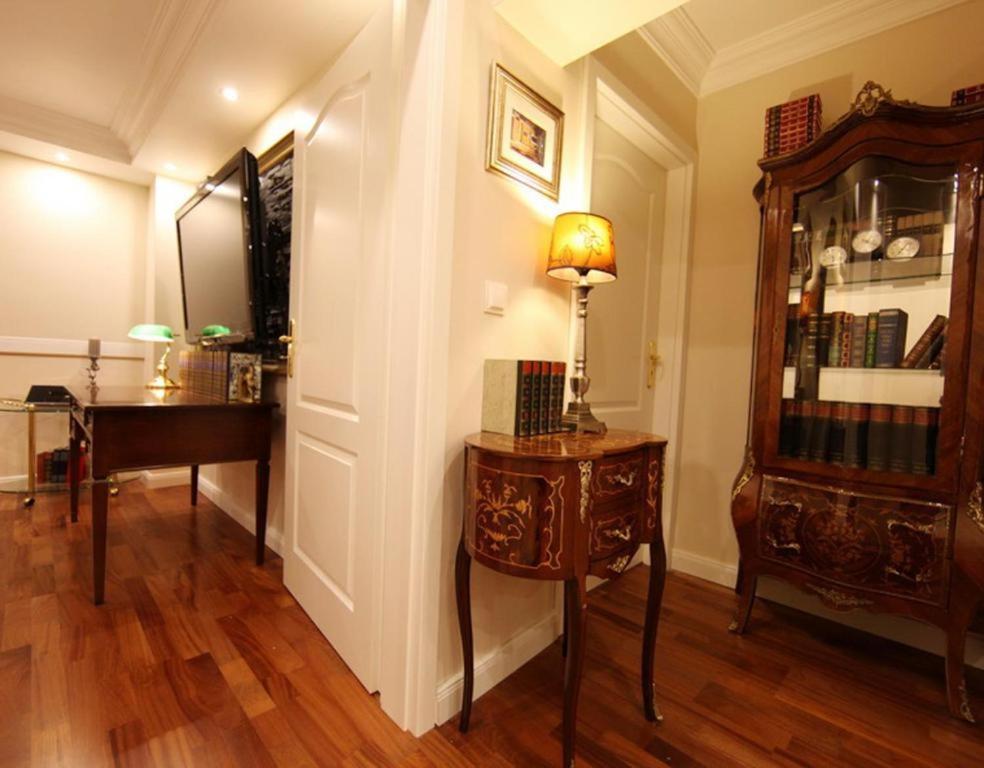 Golden Apartments Essen Ngoại thất bức ảnh