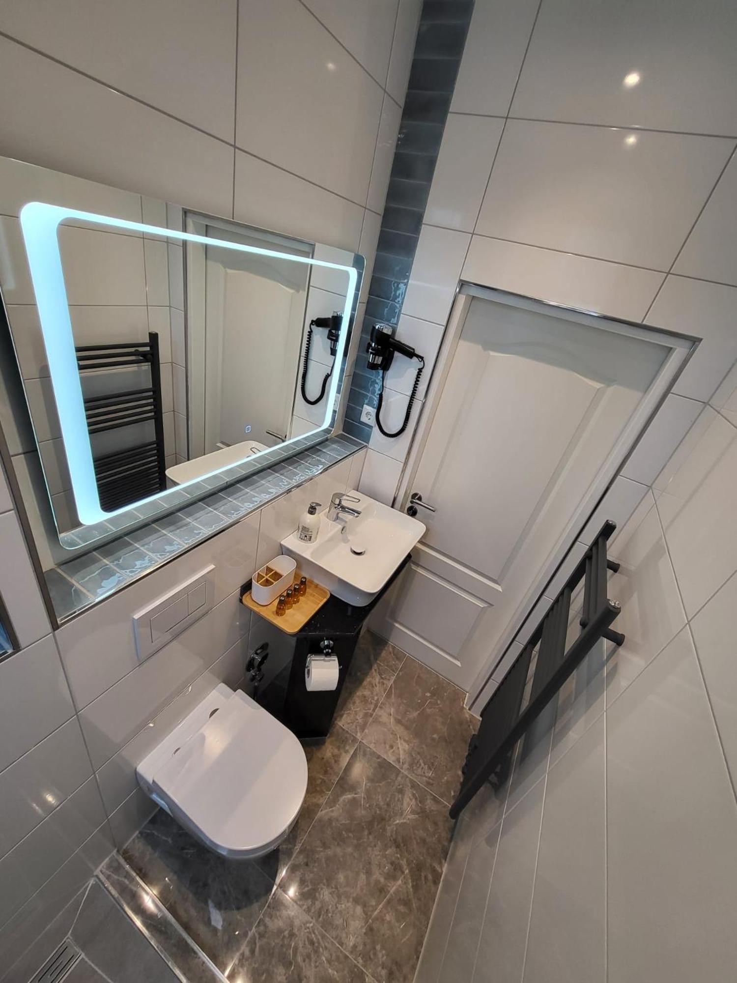 Golden Apartments Essen Ngoại thất bức ảnh