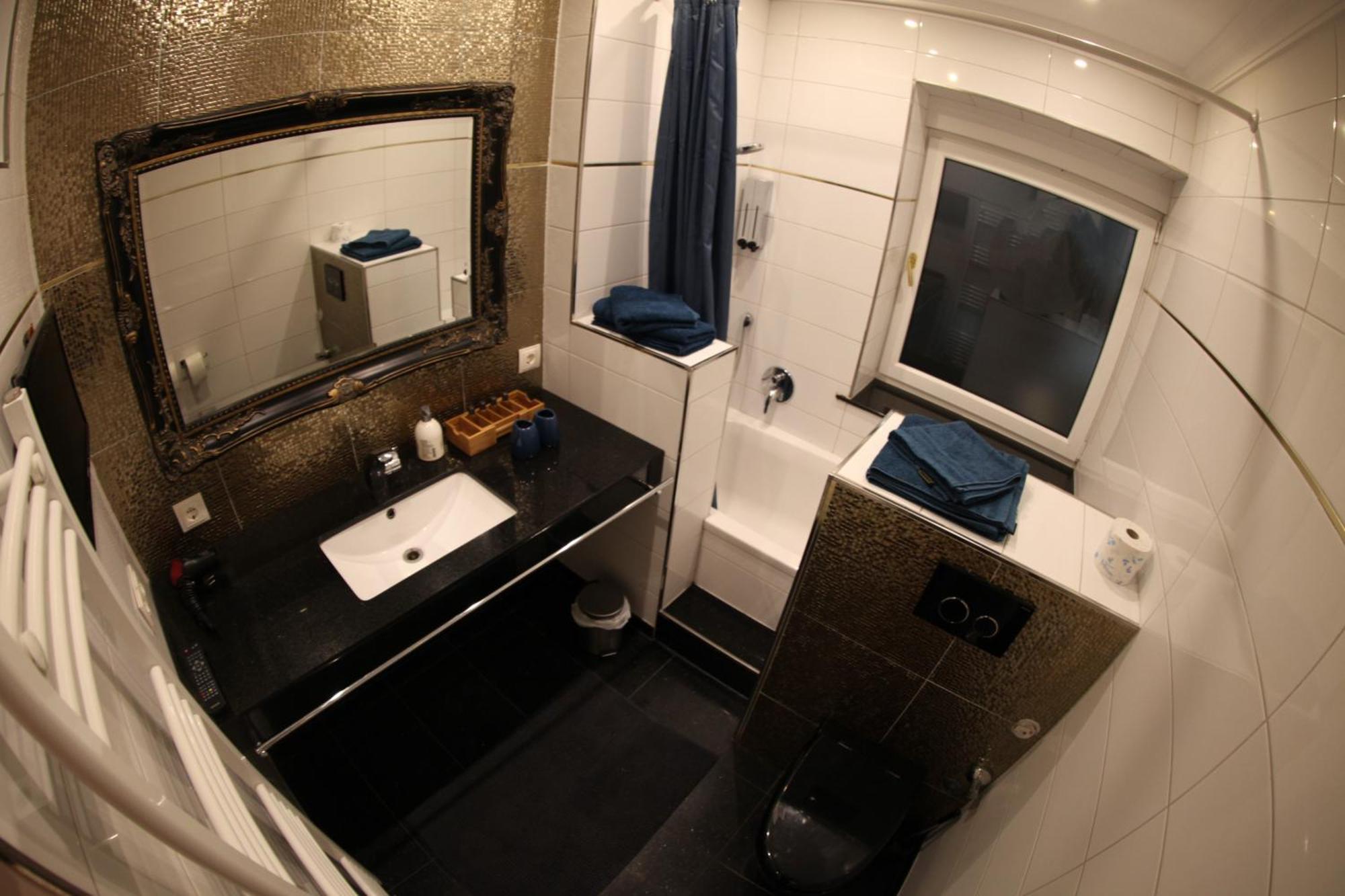 Golden Apartments Essen Ngoại thất bức ảnh